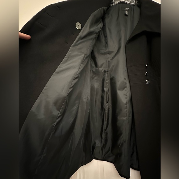 Women’s Alfani black pea coat size 1X. Worn maybe twice, like new!! - Picture 3 of 10